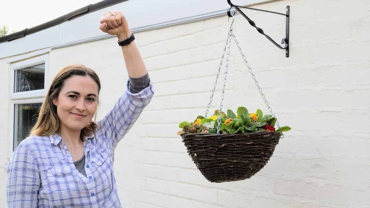 How to Install Flower Hanging Baskets
