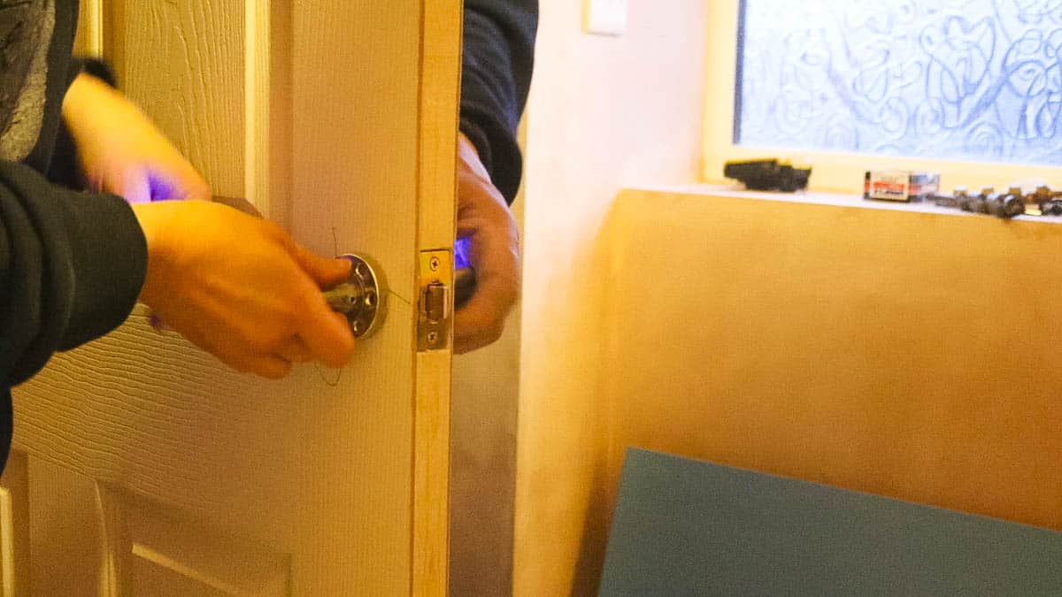 slotting door handle on to lever