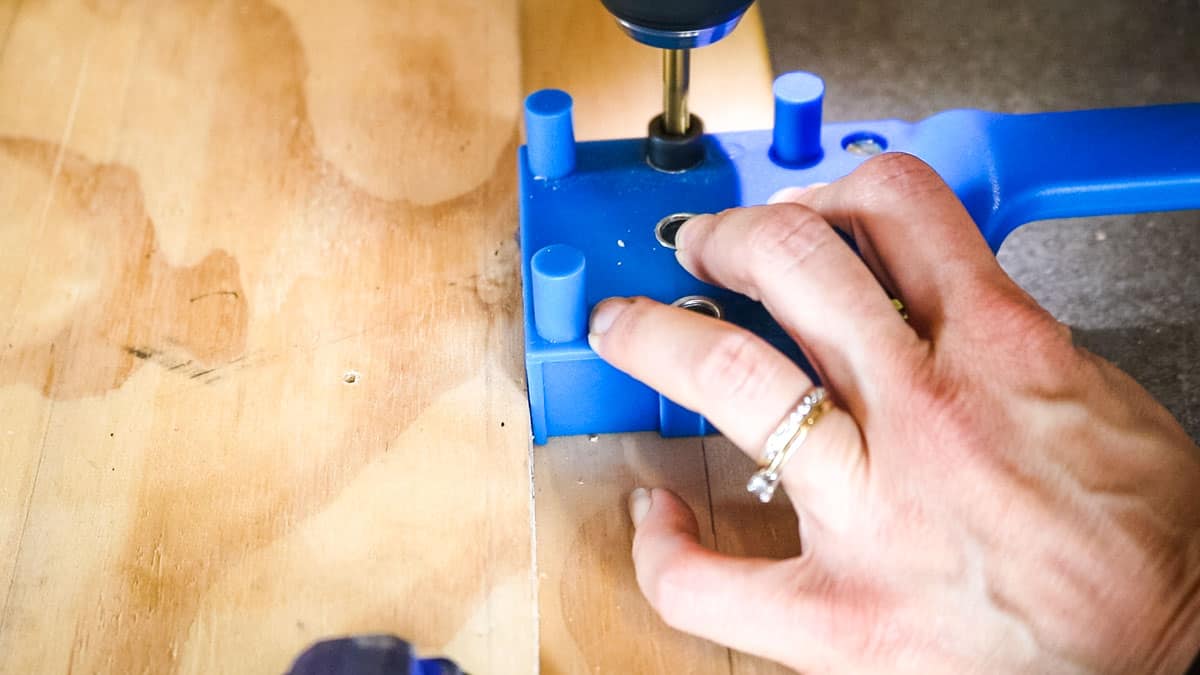 Drilling a hole using a dowel jig from Amazon