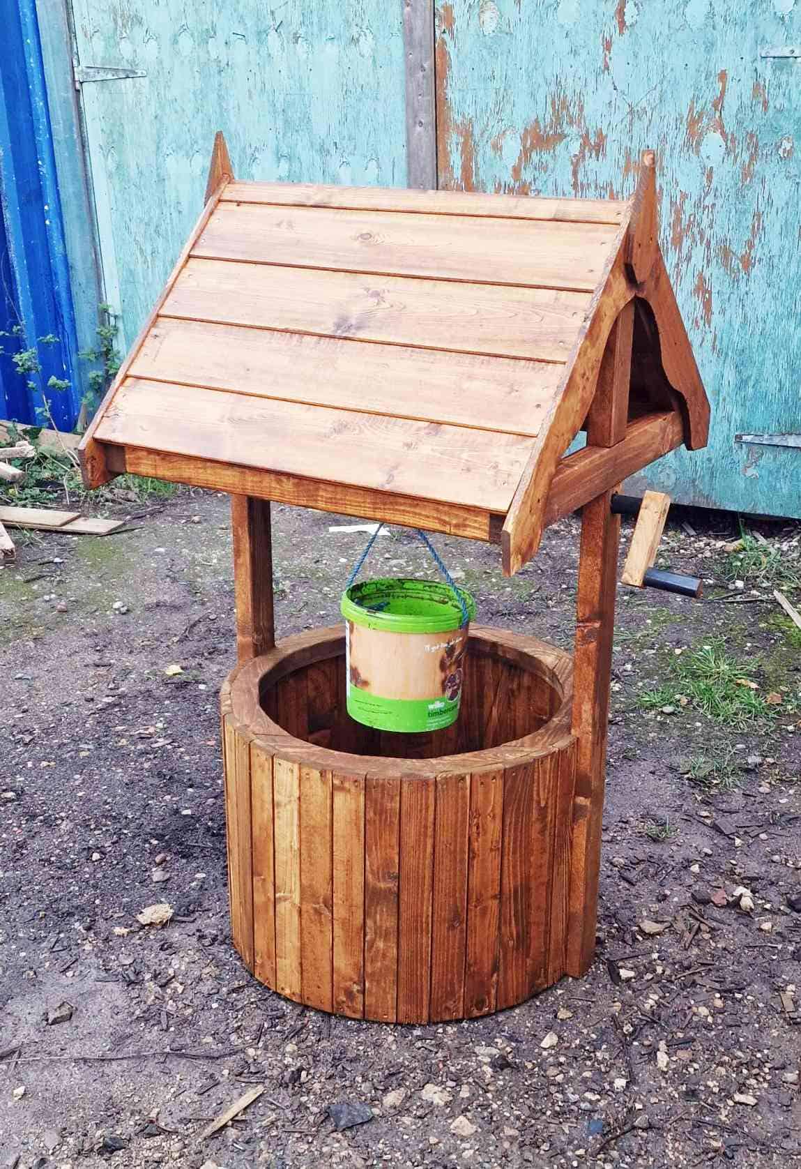 DIY Wishing Well Planter (Upcycled Cable Reel) - The Carpenter's